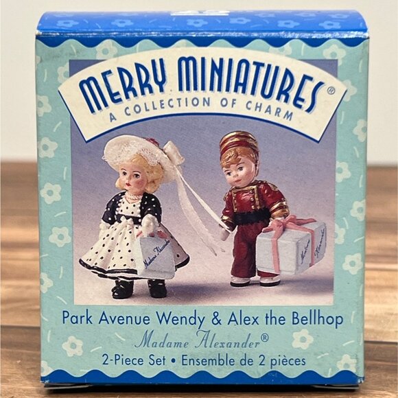 VTG HALLMARK QFM8499 MERRY MINIATURES MADAME ALEXANDER PARK AVE WENDY & ALEX - Picture 2 of 12